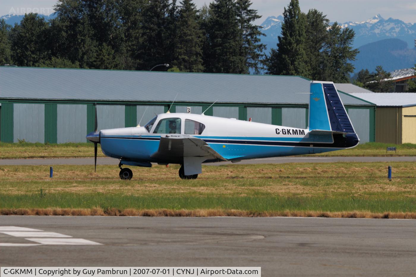 C-GKMM, 1957 Mooney M20E Super 21 C/N 1189, Taxi to active