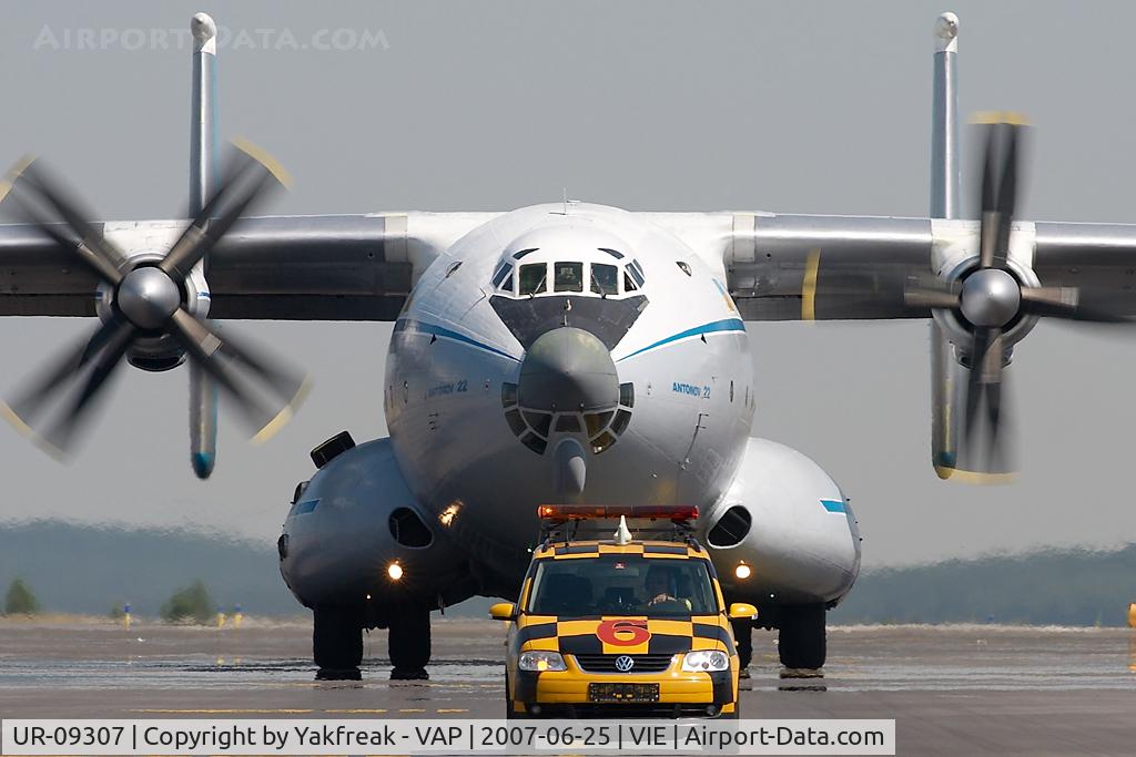 UR-09307, 1974 Antonov An-22A C/N 043481244, Antonov Design Bureau Antonov 22