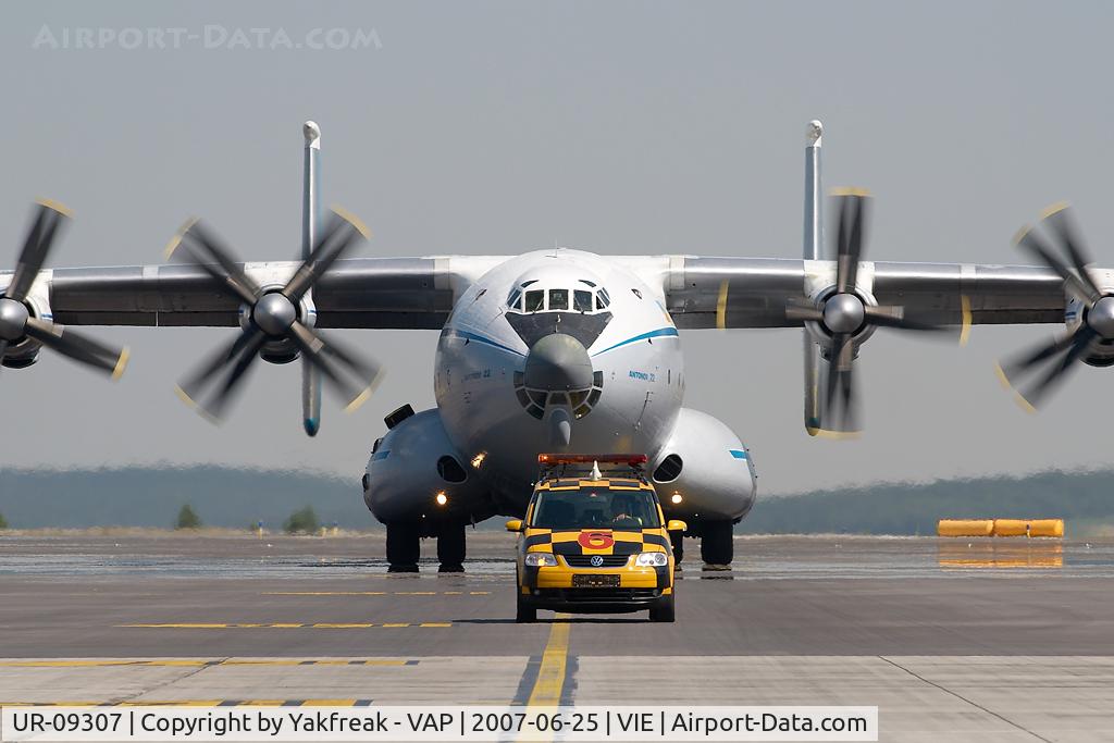 UR-09307, 1974 Antonov An-22A C/N 043481244, Antonov Design Bureau Antonov 22