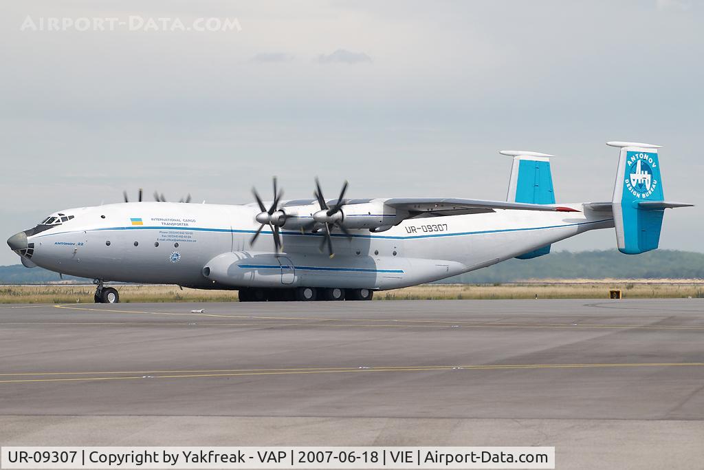UR-09307, 1974 Antonov An-22A C/N 043481244, Antonov Design Bureau Antonov 22