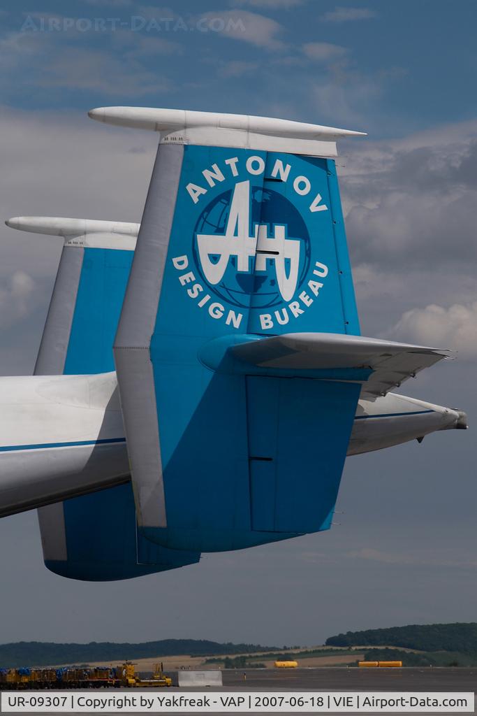 UR-09307, 1974 Antonov An-22A C/N 043481244, Antonov Design Bureau Antonov 22