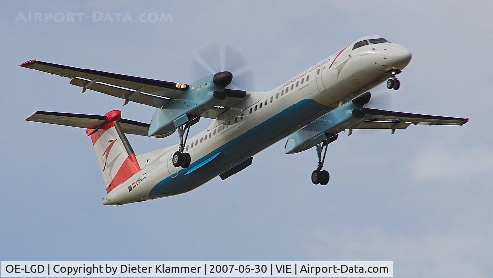 OE-LGD, 2000 De Havilland Canada DHC-8-402Q Dash 8 C/N 4027, Austrian Bombardier Inc. DHC-8  402 on finale RWY34