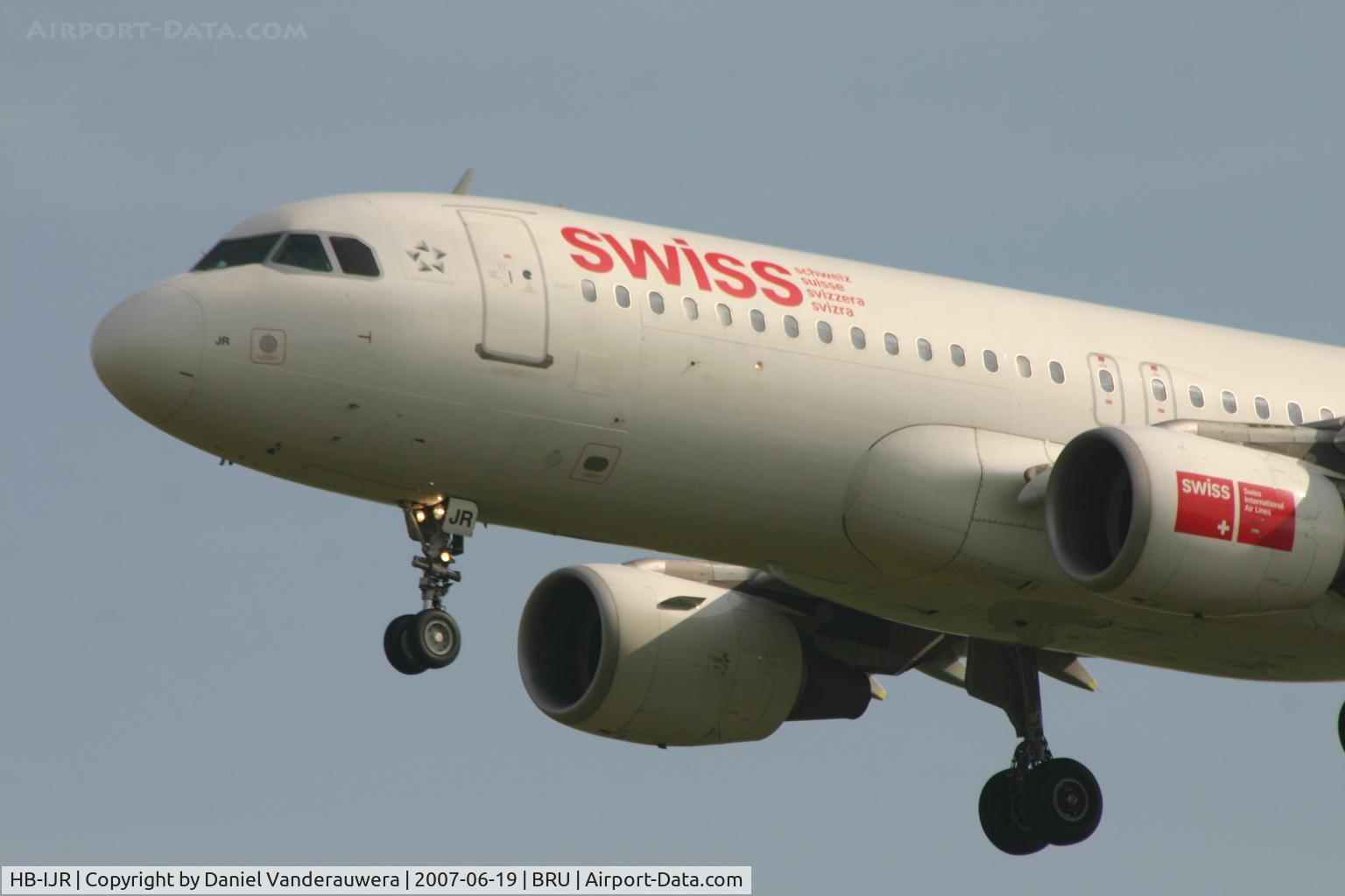 HB-IJR, 1997 Airbus A320-214 C/N 0703, arrival of flight LX786 from ZRH