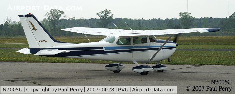N7005G, 1969 Cessna 172K Skyhawk C/N 17258705, Spooled up and ready to taxi away