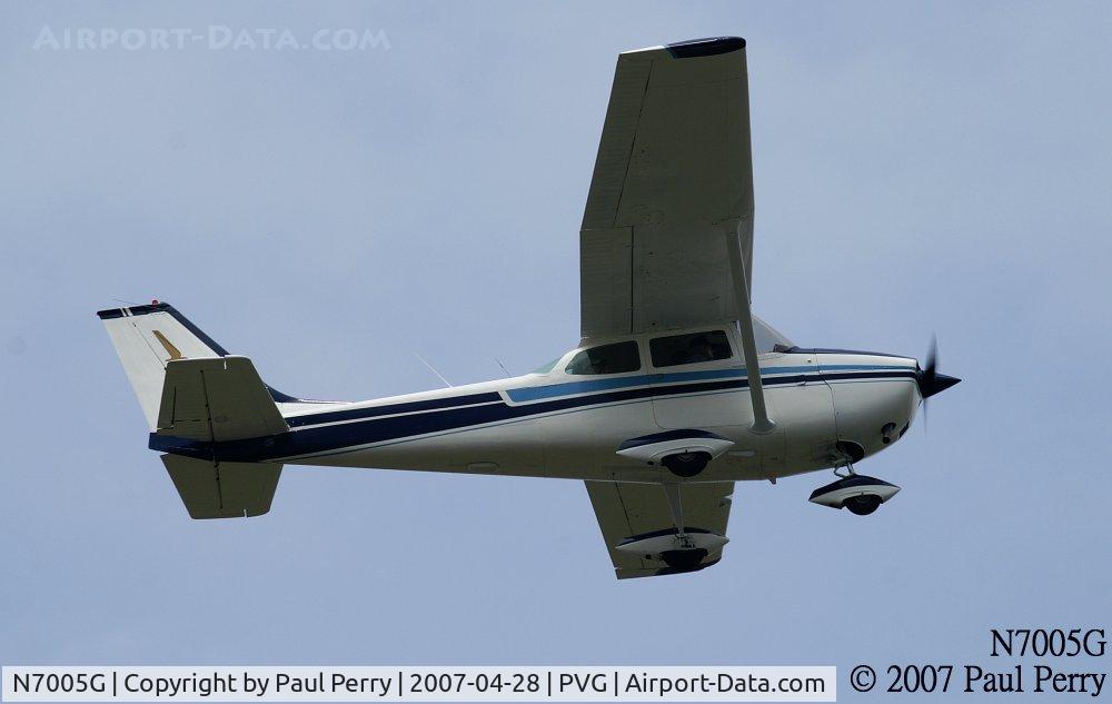 N7005G, 1969 Cessna 172K Skyhawk C/N 17258705, Brigg's Aviation oubound from PVG