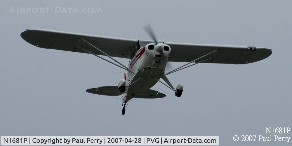 N1681P, 1954 Piper PA-22 C/N 22-2467, In the pattern, looking good