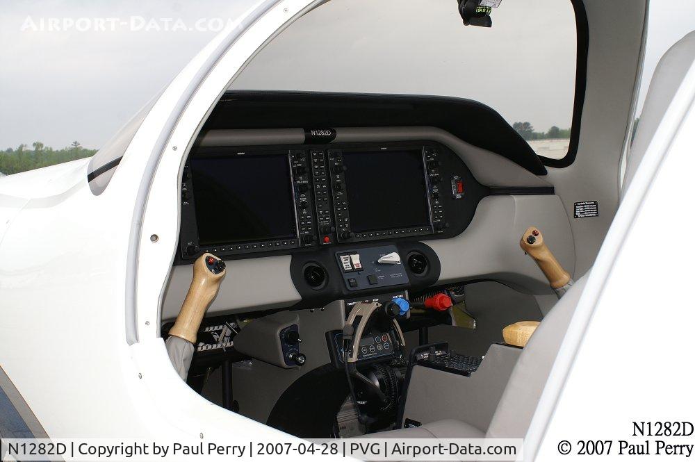 N1282D, 2006 Columbia Aircraft Mfg LC41-550FG C/N 41642, Lots of glass in the office