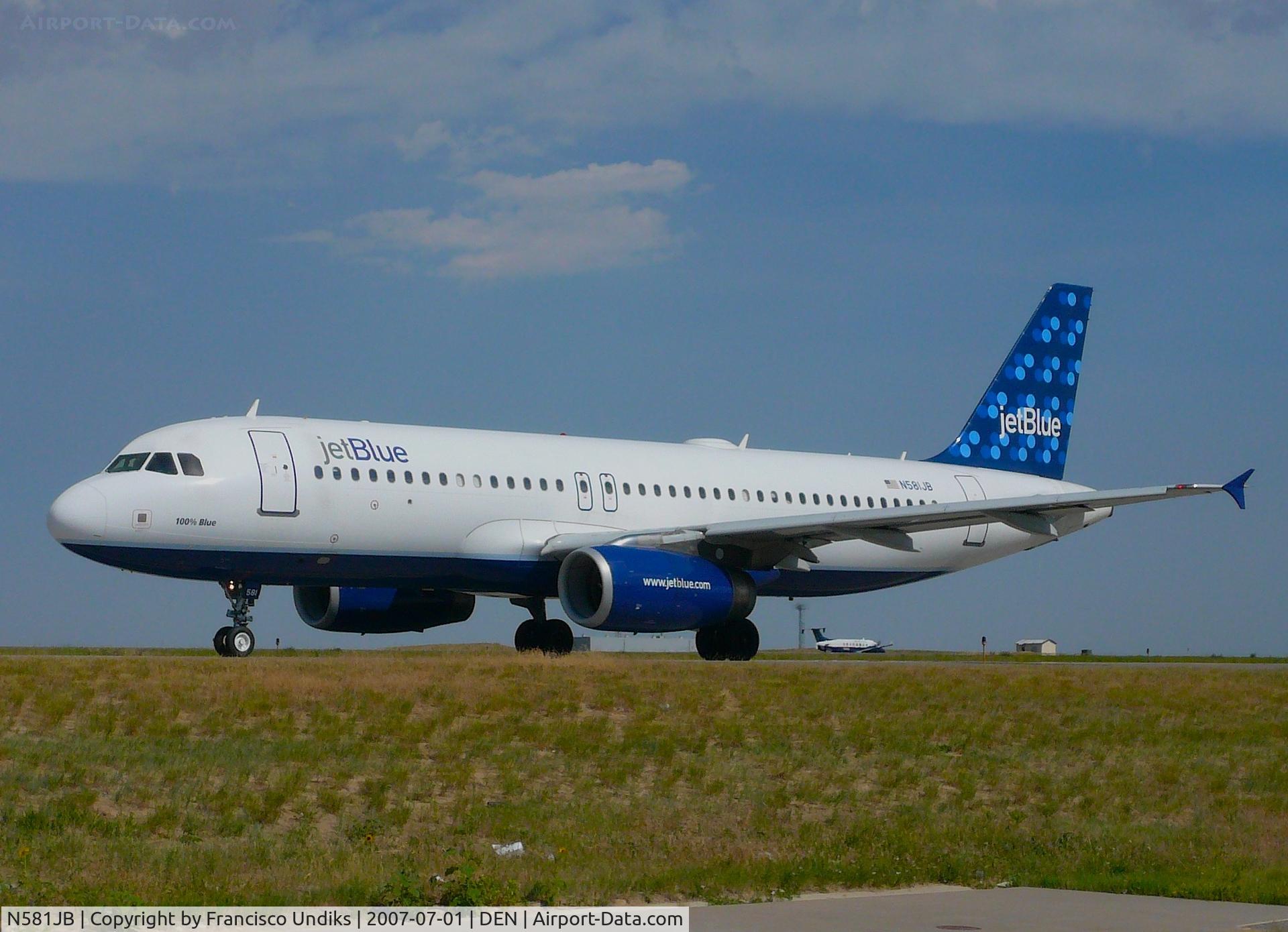 N581JB, 2003 Airbus A320-232 C/N 2141, 100% Blue.