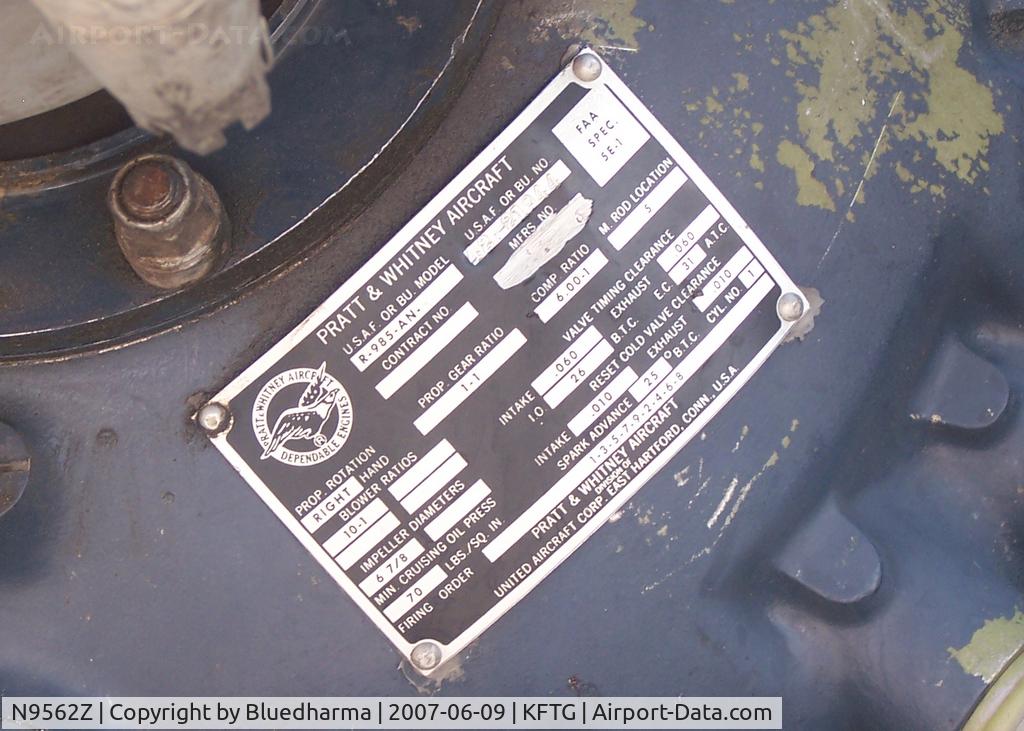 N9562Z, 1951 Beech C-45H Expeditor C/N AF-12, High Engine Detail