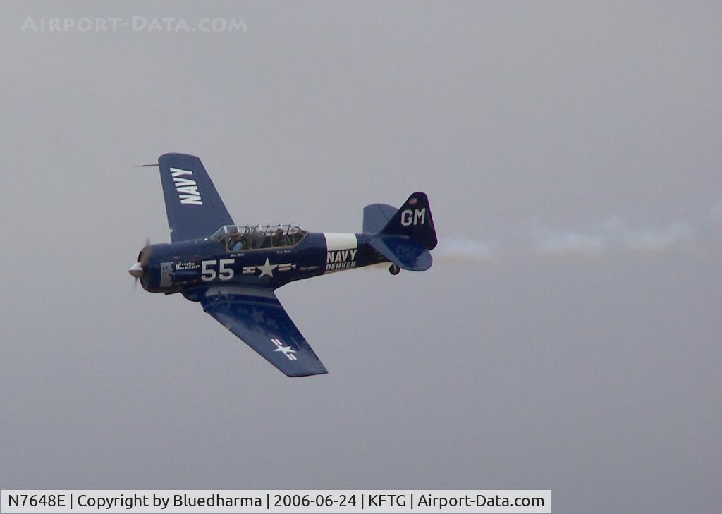 N7648E, 1942 North American SNJ-3 Texan C/N 78-6987, Trophy Hunter 2006 Paint in flight