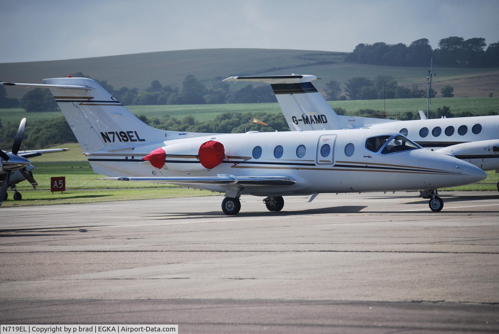 N719EL, Raytheon Hawker 400XP C/N RK-488, shoreham west sussex uk
