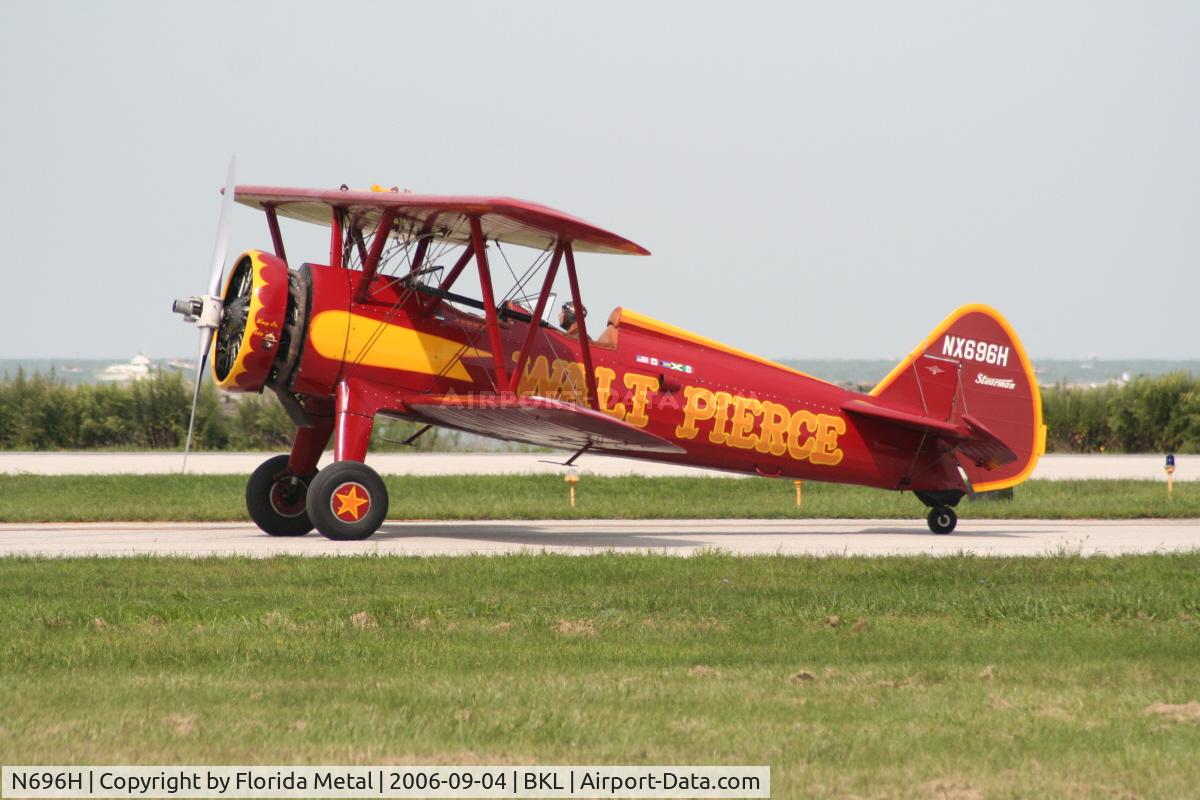 N696H, 1942 Boeing A75 C/N 75-3326, A75