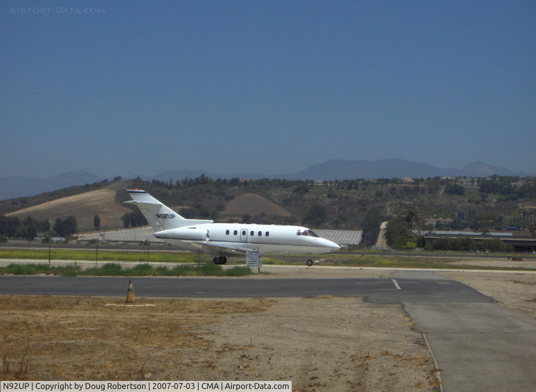 N92UP, 1997 Raytheon Hawker 800XP C/N 258309, 1997 Raytheon Hawker 800XP Extended Performance Business Jet, two Garrett TFE-731-5BR-1H 4,600 lb st each, Dee Howard thrust reversers standard, taxi back after landing Rwy 26