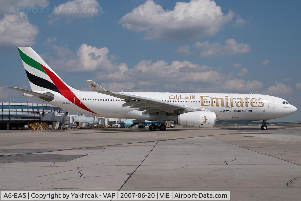 A6-EAS, 2003 Airbus A330-243 C/N 455, Emirates Airbus 330