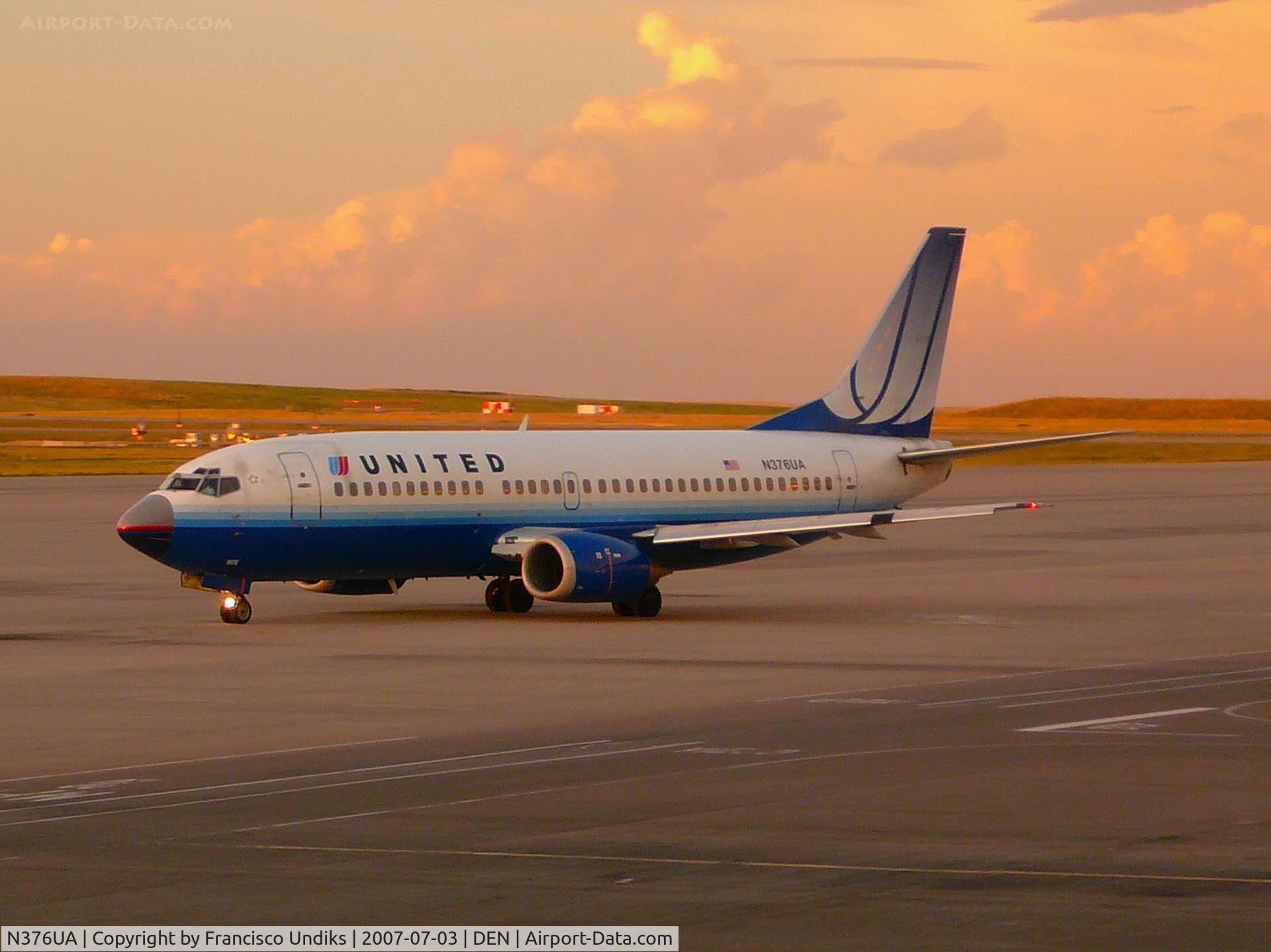 N376UA, 1990 Boeing 737-322 C/N 24641, Nose job gone bad.