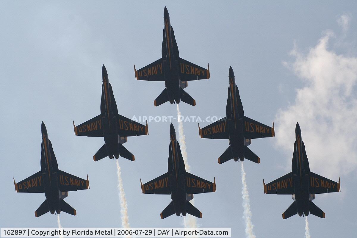 162897, McDonnell Douglas F/A-18A Hornet C/N 0450/A370, Blue Angels