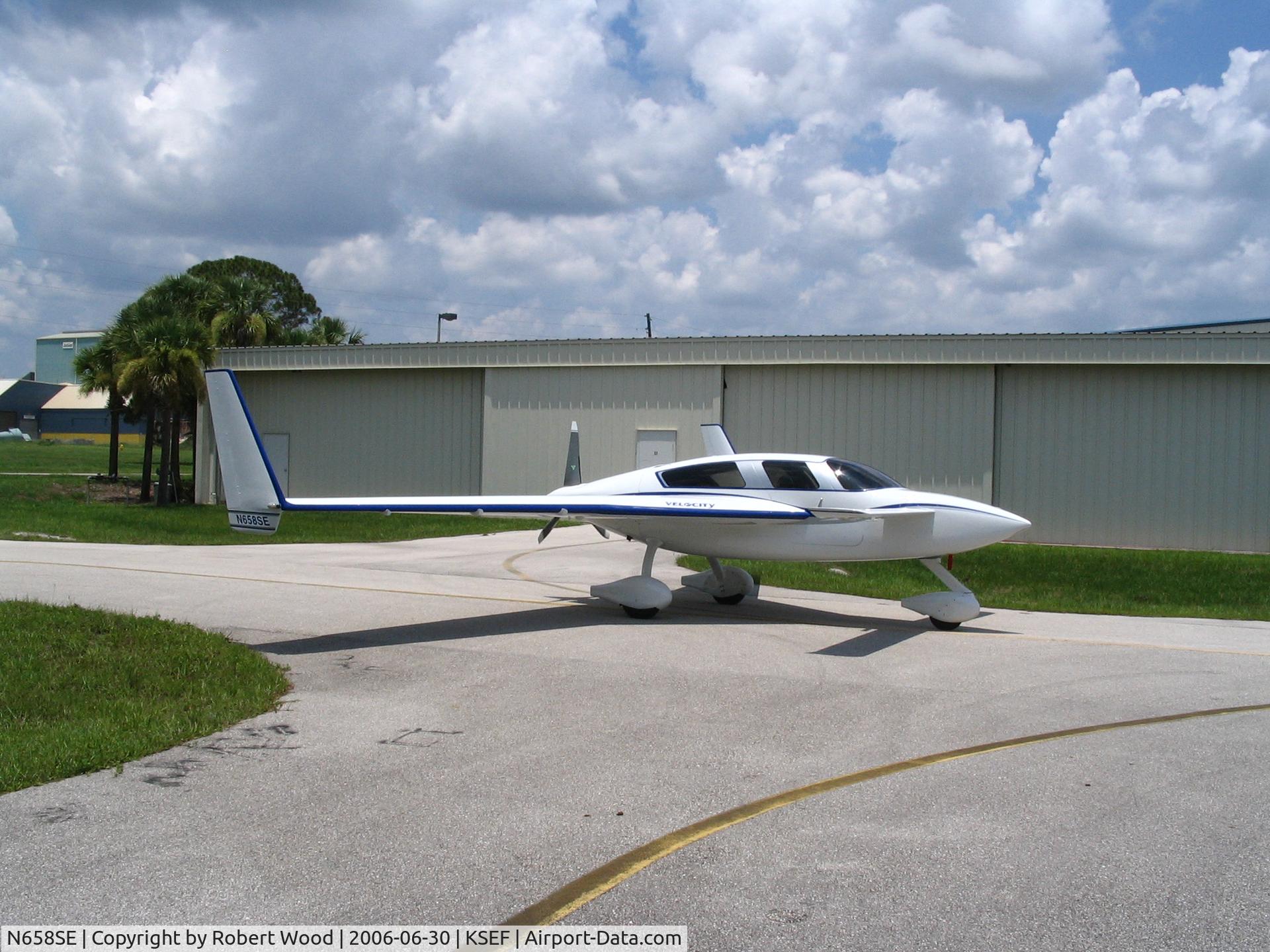 N658SE, 2001 Velocity 173/RG-XL Elite C/N 3FX017, Outside the hangar ready to fly
