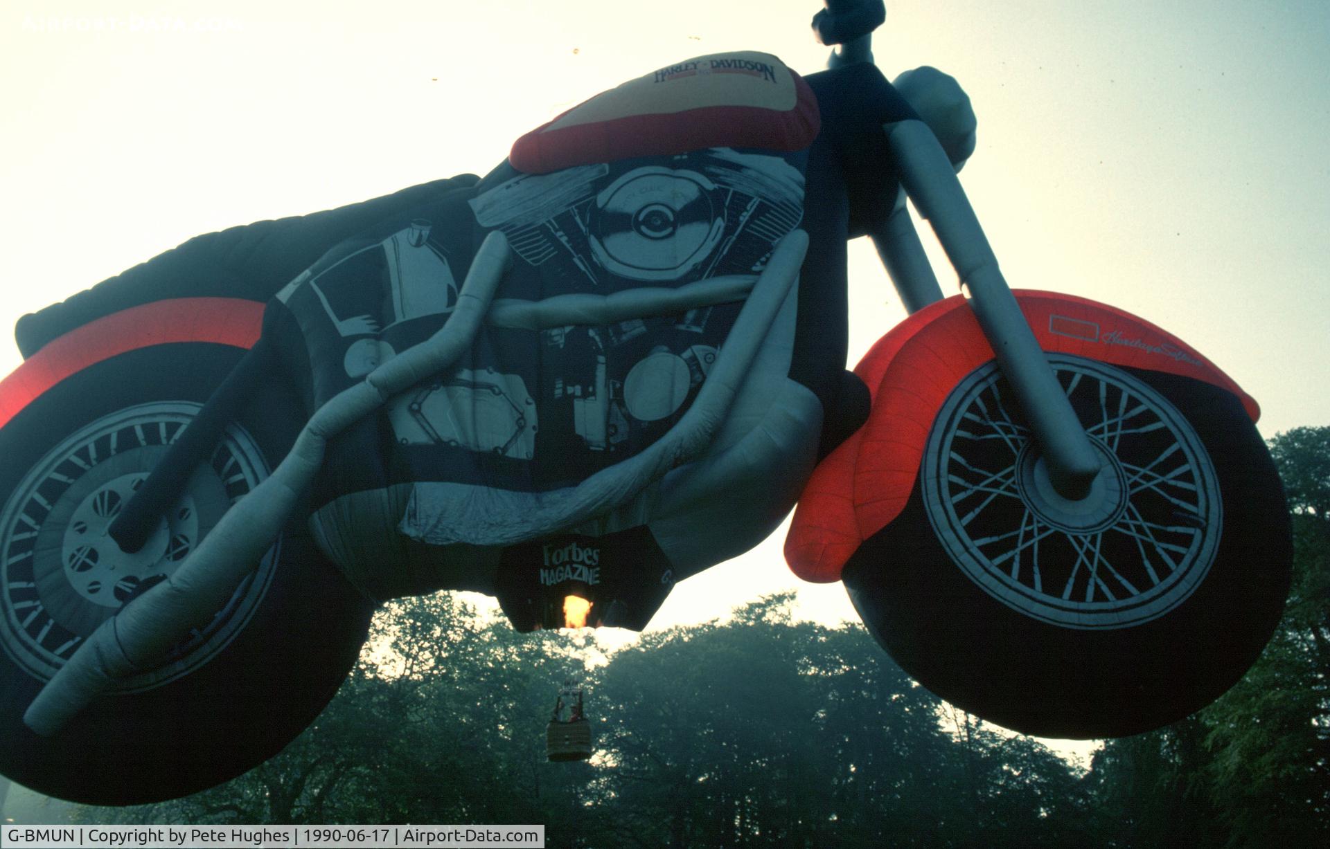 G-BMUN, 1987 Cameron Balloons Ltd CAMERON HARLEY-78 C/N 1188, G-BMUN Malcolm Forbes Harley at Chateau de Balleroy, France