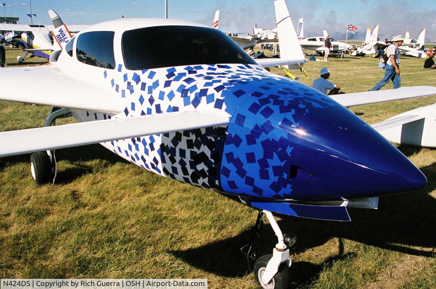N424DS, 2002 Velocity Velocity C/N 160, N424DS at Oshkosh