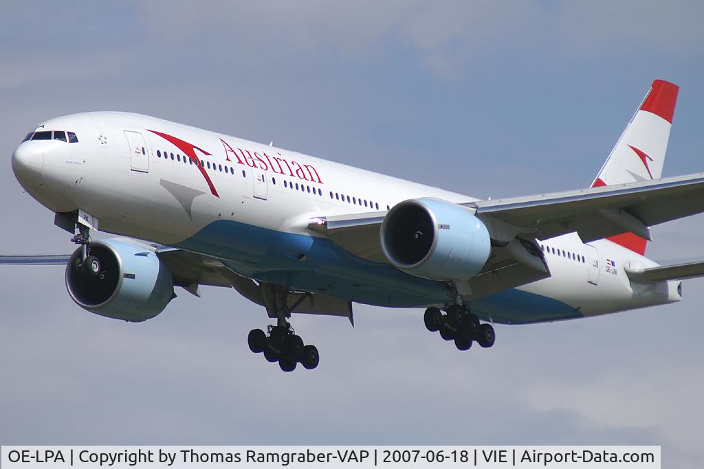 OE-LPA, 1997 Boeing 777-2Z9/ER C/N 28698, Austrian Airlines Boeing 777-200