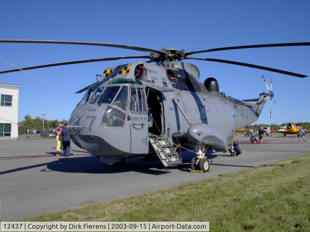 12437, United Aircraft of Canada CH-124B Sea King C/N 61380, Seaking Carp Air Show 2003
