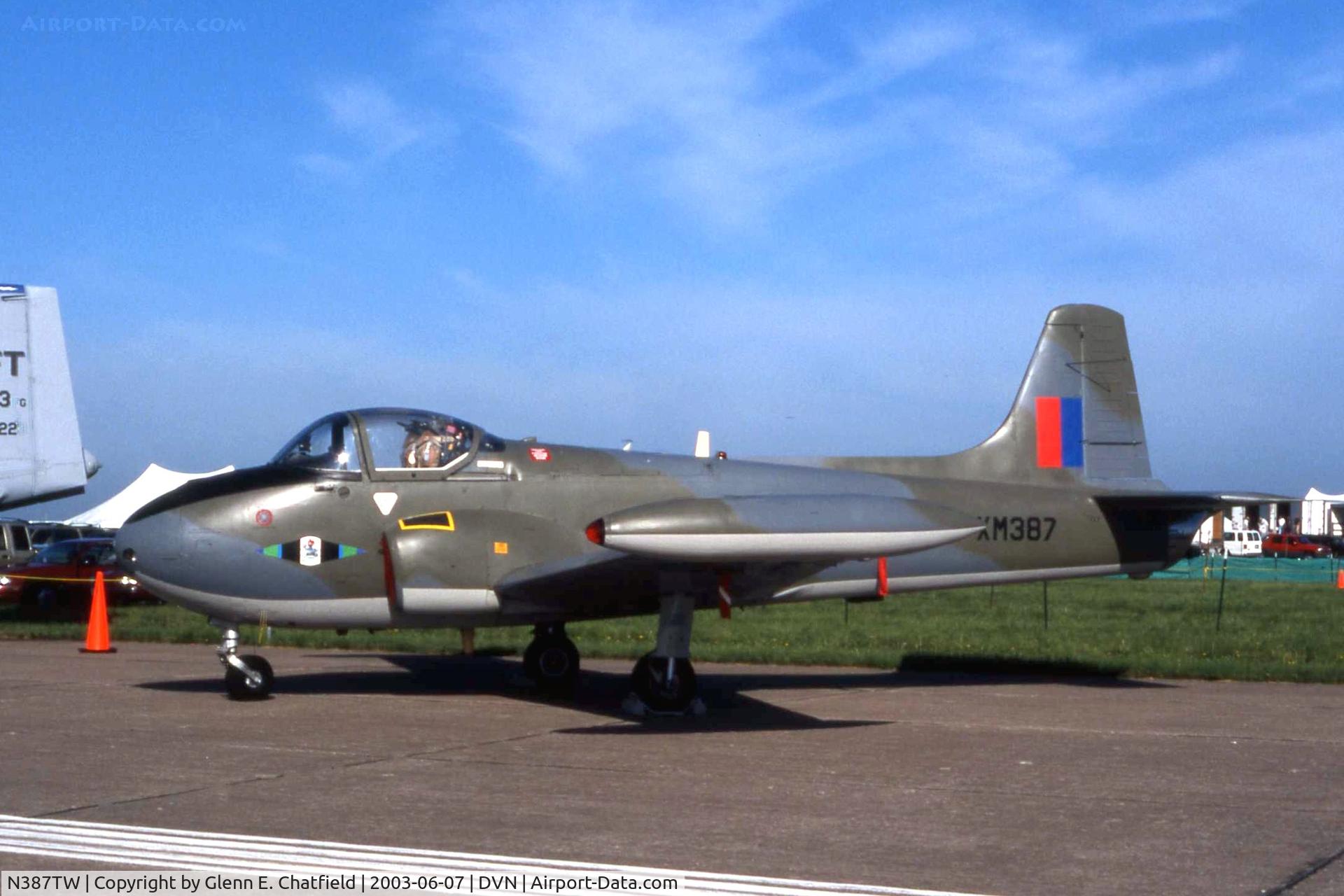 N387TW, 1960 Hunting P-84 Jet Provost T.3A C/N PAC/W/7474, At the Quad Cities Air Show