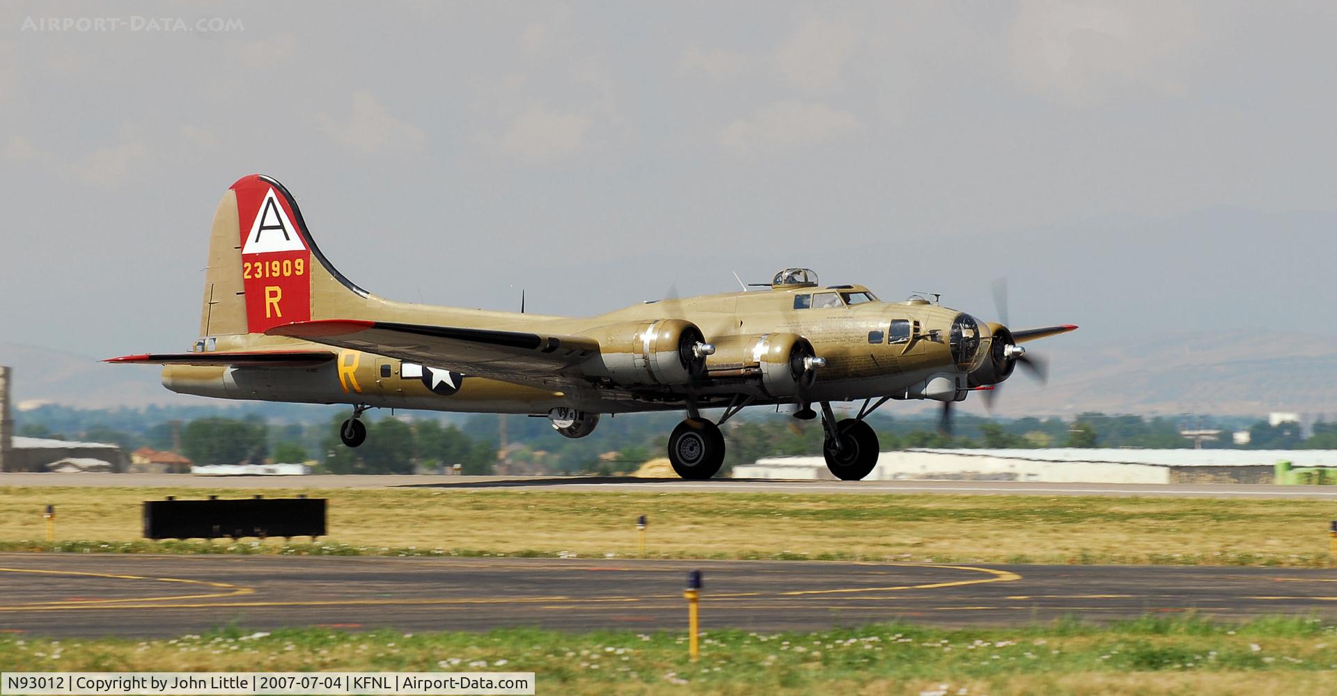 N93012, 1944 Boeing B-17G-30-BO Flying Fortress C/N 32264, Take-Off B-17 Nine 'O Nine - Wings of Freedom