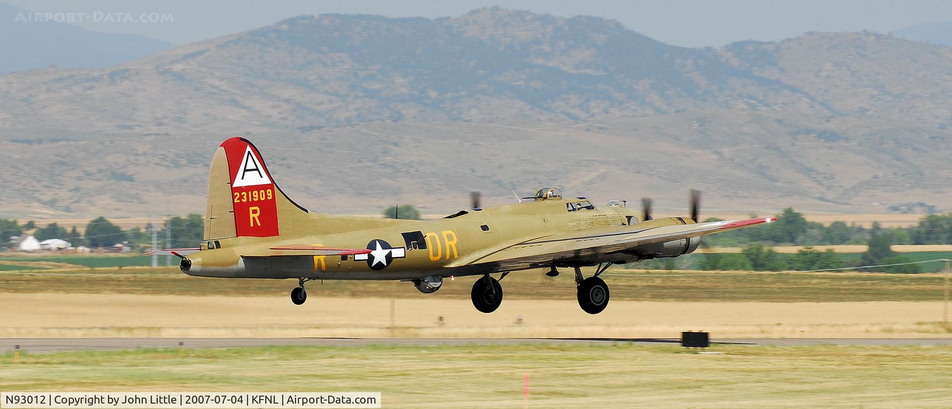 N93012, 1944 Boeing B-17G-30-BO Flying Fortress C/N 32264, Off the Ground - B17 - Nine 'O Nine - Wings of Freedom