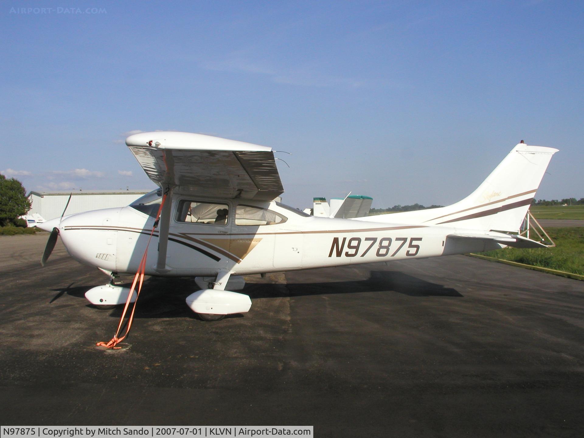 N97875, 1979 Cessna 182Q Skylane C/N 18267237, This Skylane recently went to Redwood Falls (RWF).