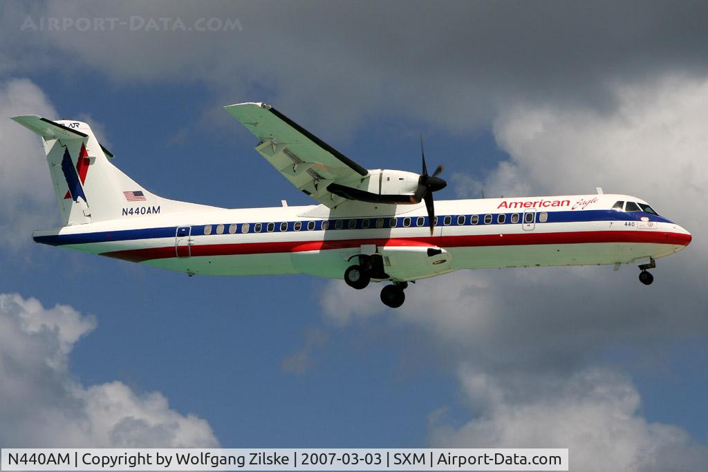 N440AM, 1994 ATR 72-212 C/N 440, visitor