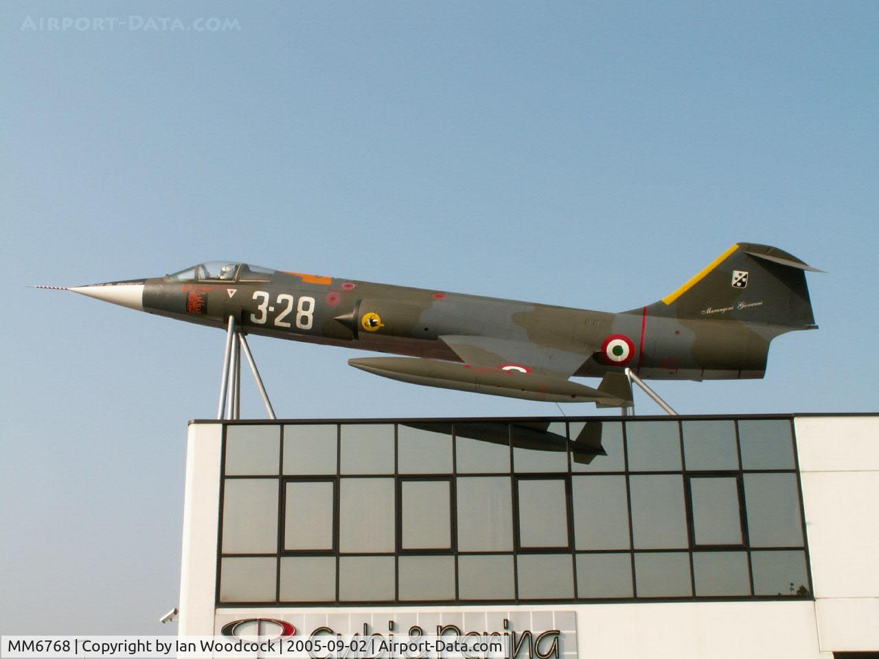 MM6768, Aeritalia F-104S Starfighter C/N 1068, Lockheed F-104S-ASA/Preserved/Dossobuono