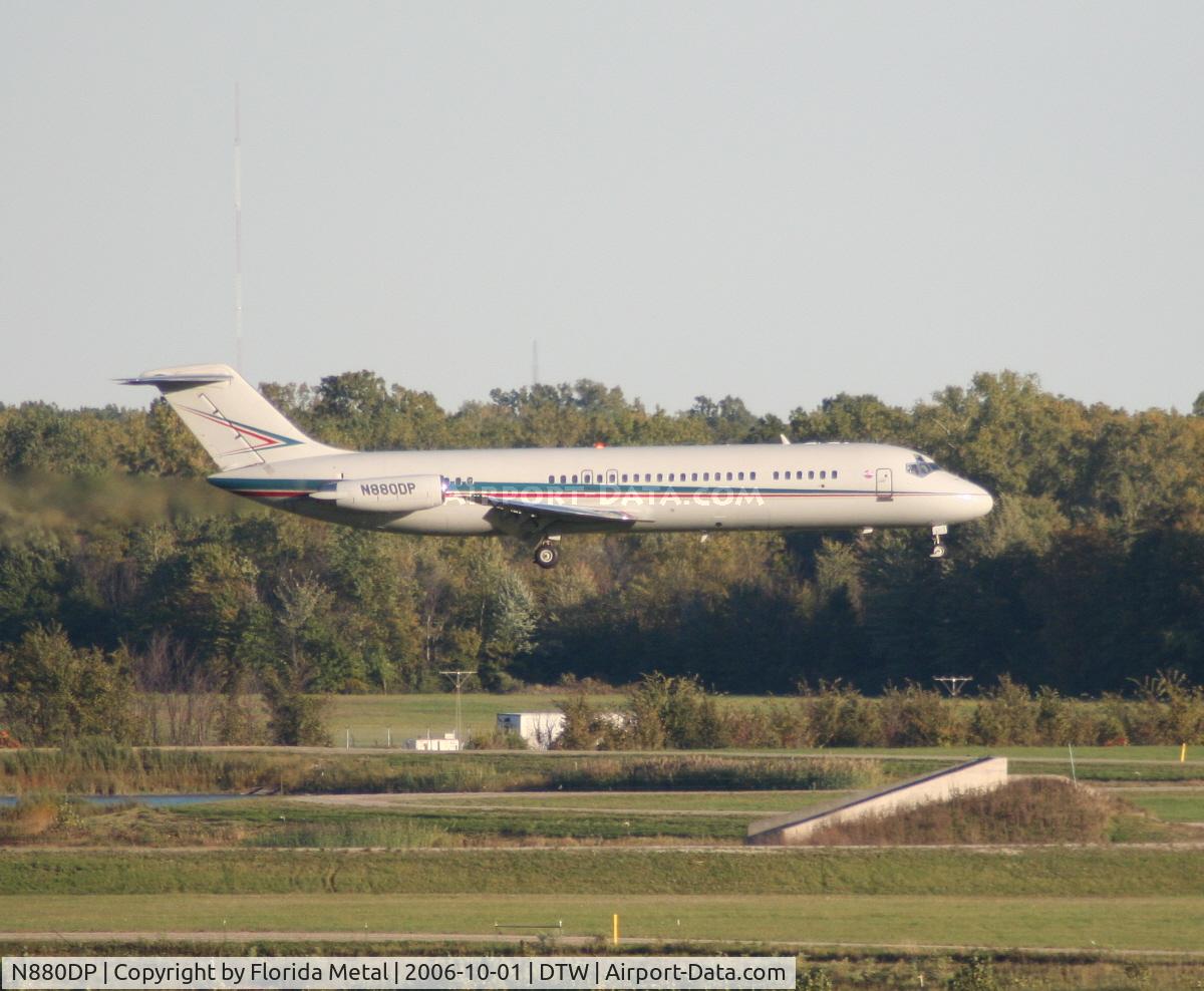 N880DP, 1974 McDonnell Douglas DC-9-32 C/N 47635, Detroit Pistons