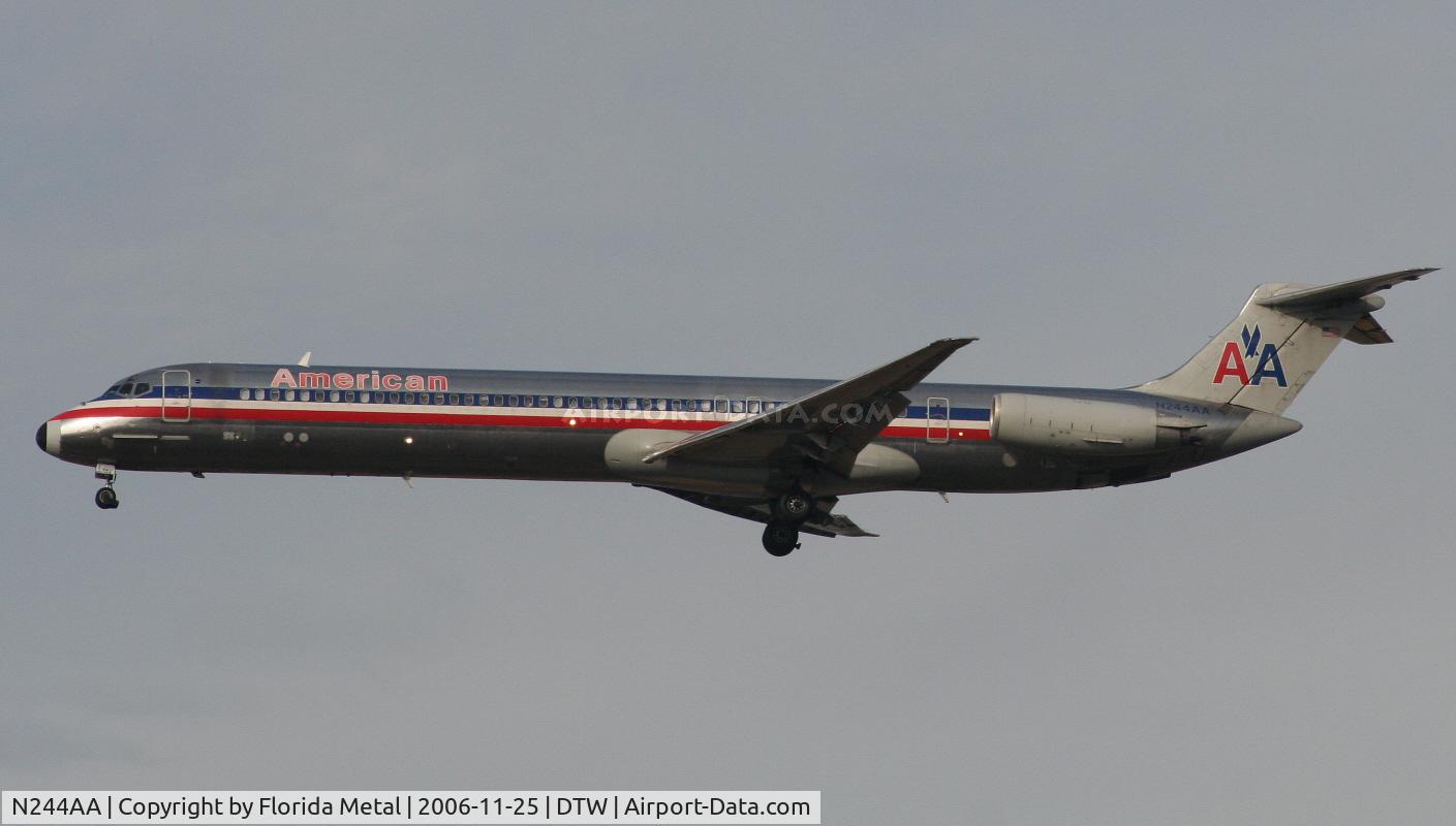 N244AA, 1984 McDonnell Douglas MD-82 (DC-9-82) C/N 49256, AA