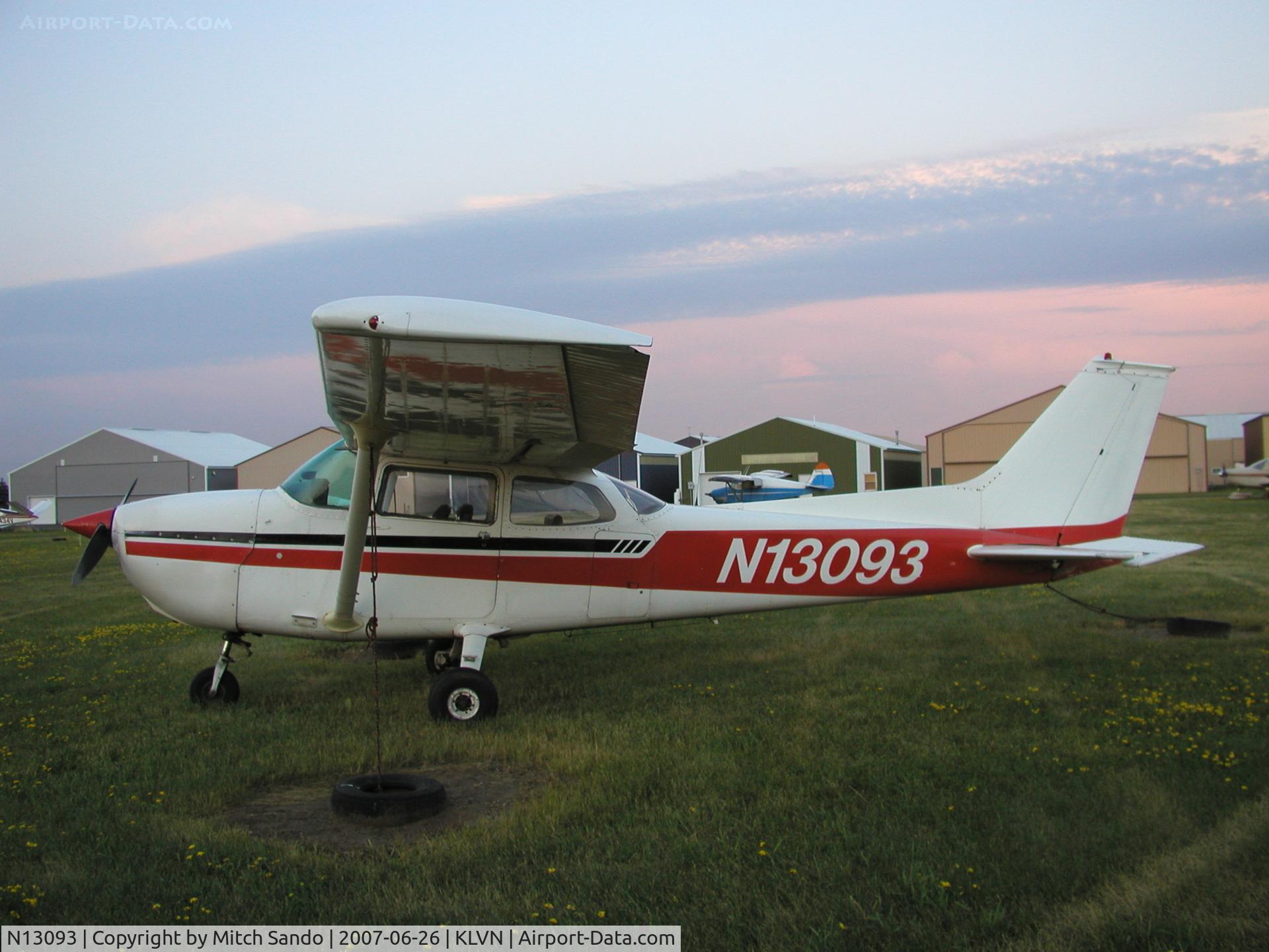 N13093, 1973 Cessna 172M C/N 17262488, Cessna 172 tied down at Airlake.
