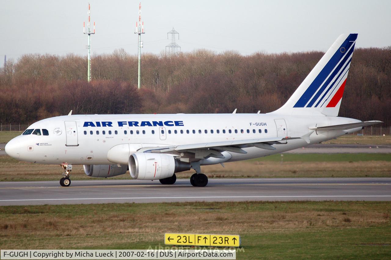 F-GUGH, 2004 Airbus A318-111 C/N 2344, Ready for take-off