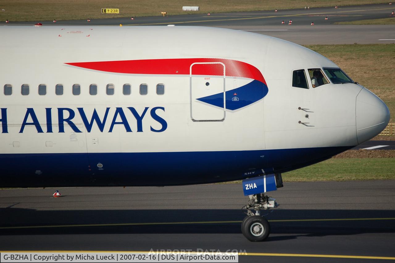 G-BZHA, 1998 Boeing 767-336 C/N 29230, Close-up
