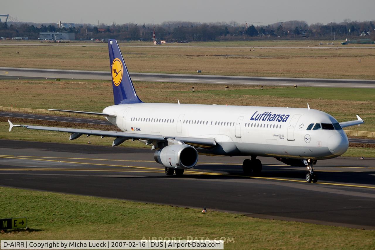 D-AIRR, 1995 Airbus A321-131 C/N 0567, Taxiing to the runway