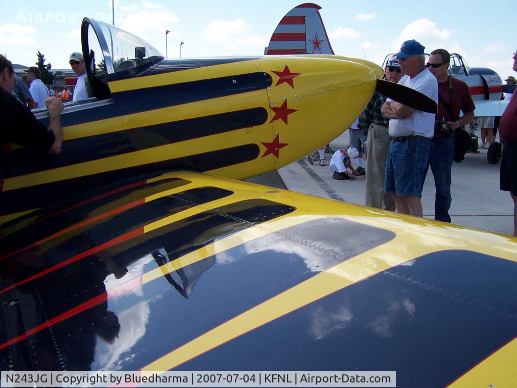 N243JG, 2001 Vans RV-8 C/N 80669, Starboard Wing Detail