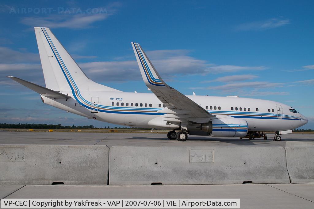 VP-CEC, 1999 Boeing 737-7AW BBJ C/N 30031, Boeing 737-700