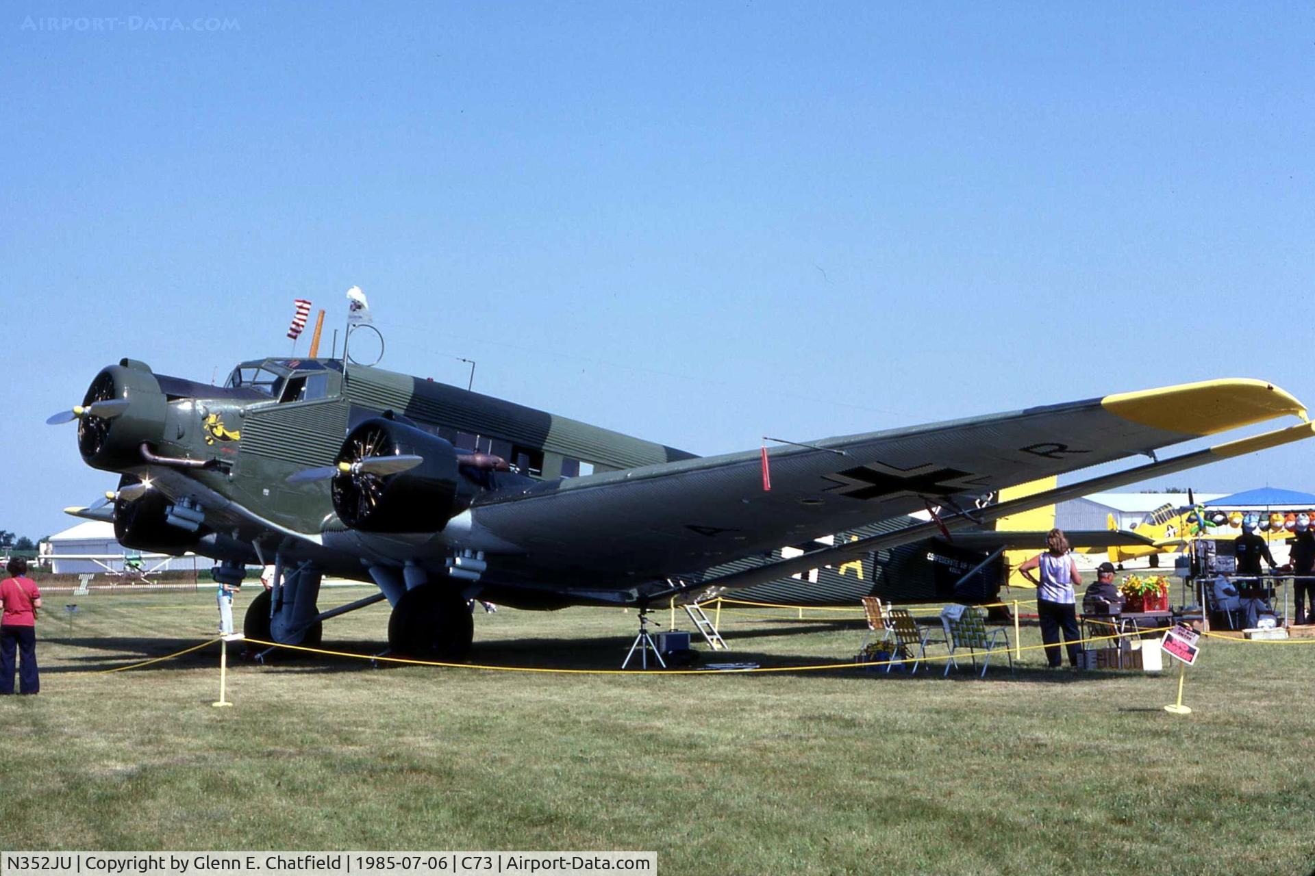 N352JU, 1941 Junkers (CASA) 352L (Ju-52) C/N 67, Air show day