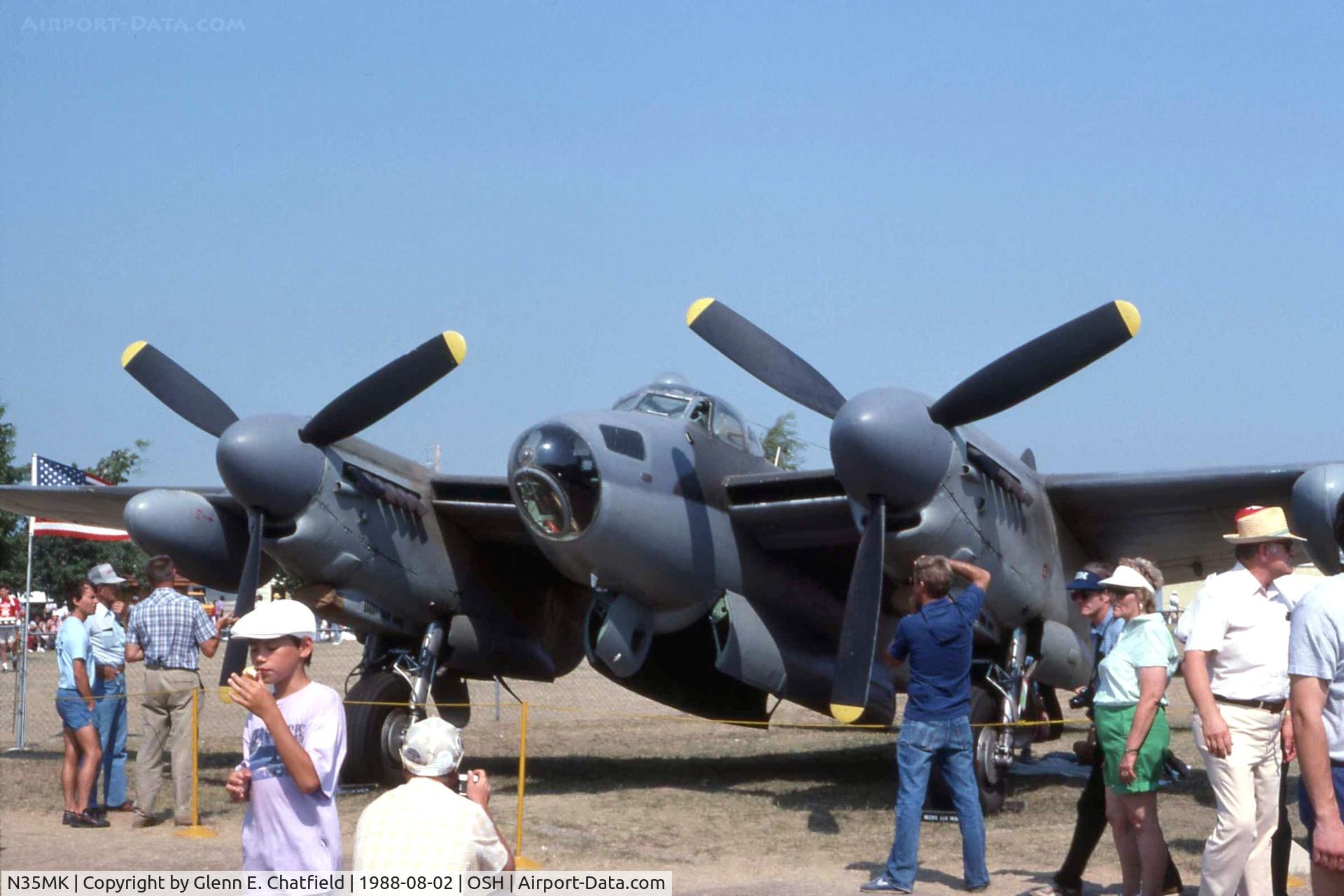N35MK, 1946 De Havilland DH-98 Mosquito TT.35 C/N RS-712, At the EAA Fly In