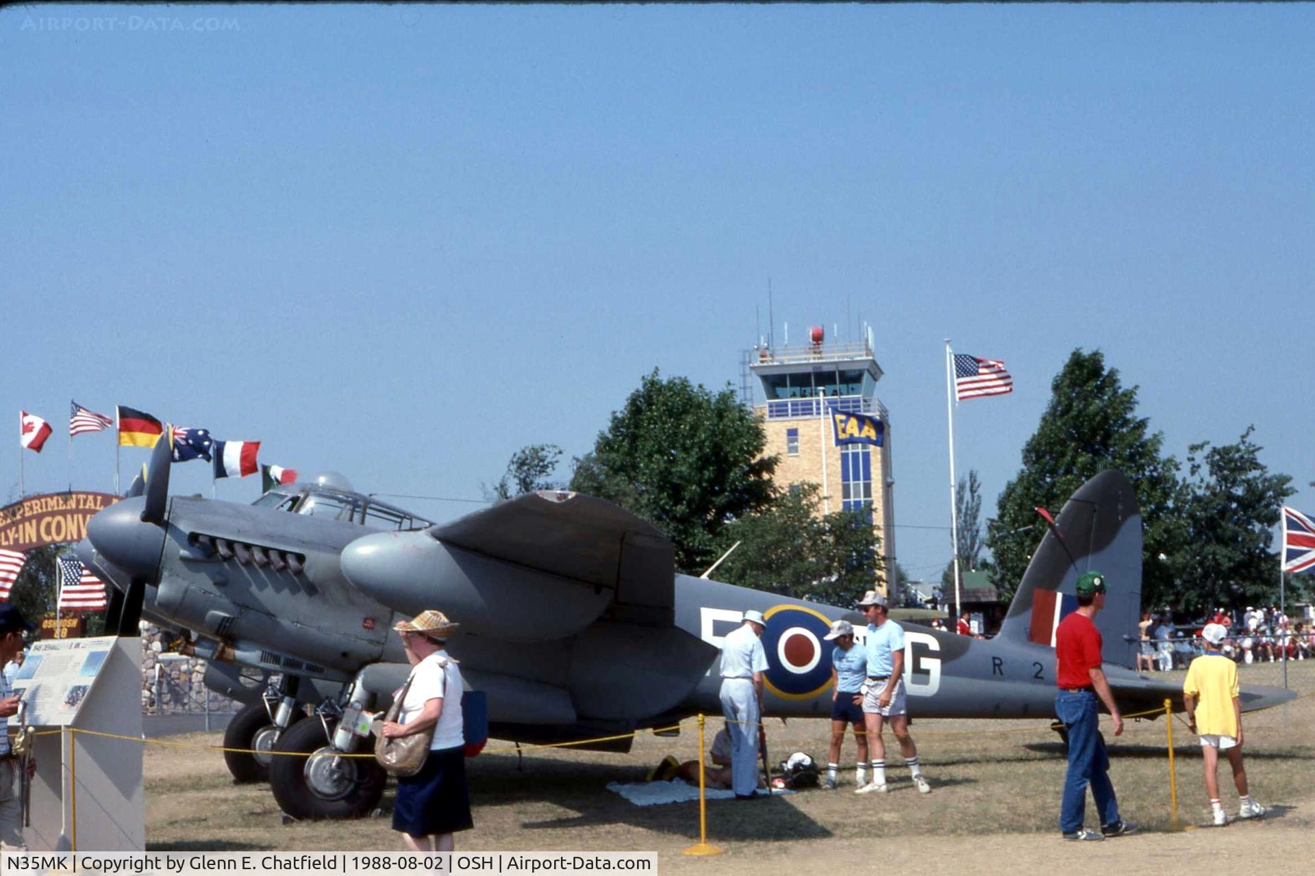N35MK, 1946 De Havilland DH-98 Mosquito TT.35 C/N RS-712, At the EAA Fly In