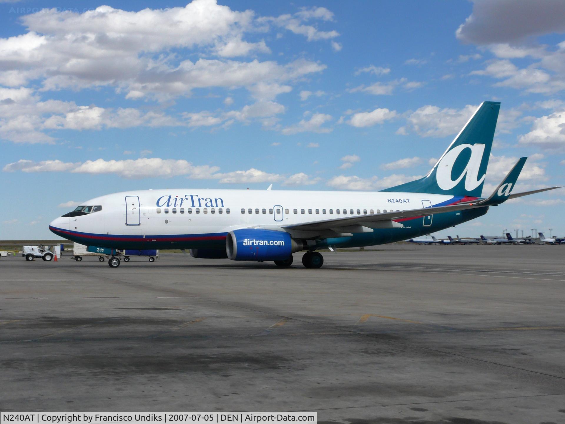 N240AT, 2005 Boeing 737-76N C/N 32657, airTran in for C46.