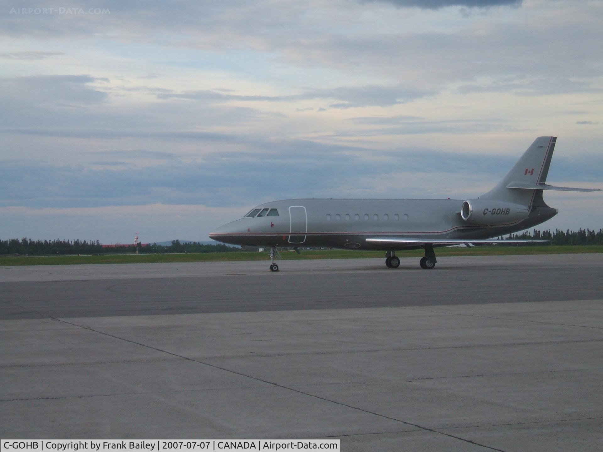 C-GOHB, 2006 Dassault Falcon 2000EX C/N 90, On the ramp at Goose Airport Lab.
