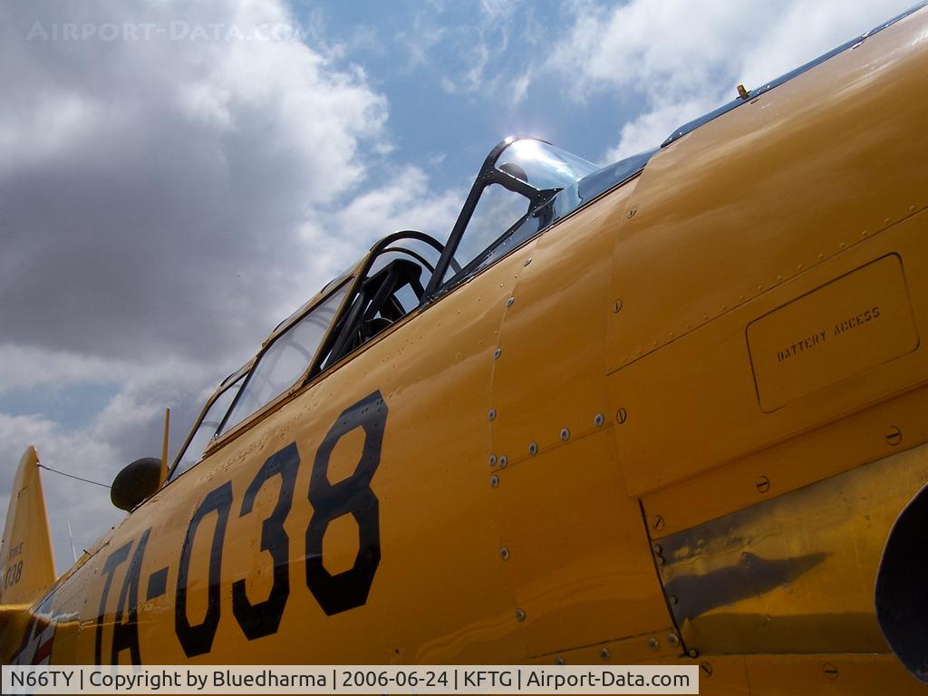 N66TY, North American T-6G Texan C/N 168-142, Starboard Front