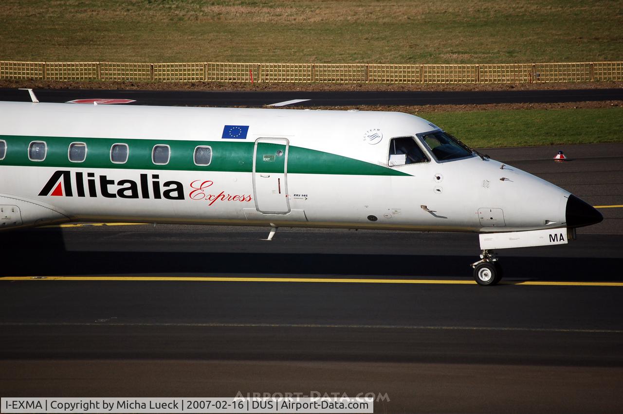 I-EXMA, 2000 Embraer ERJ-145LR (EMB-145LR) C/N 145250, Taxiing to the runway