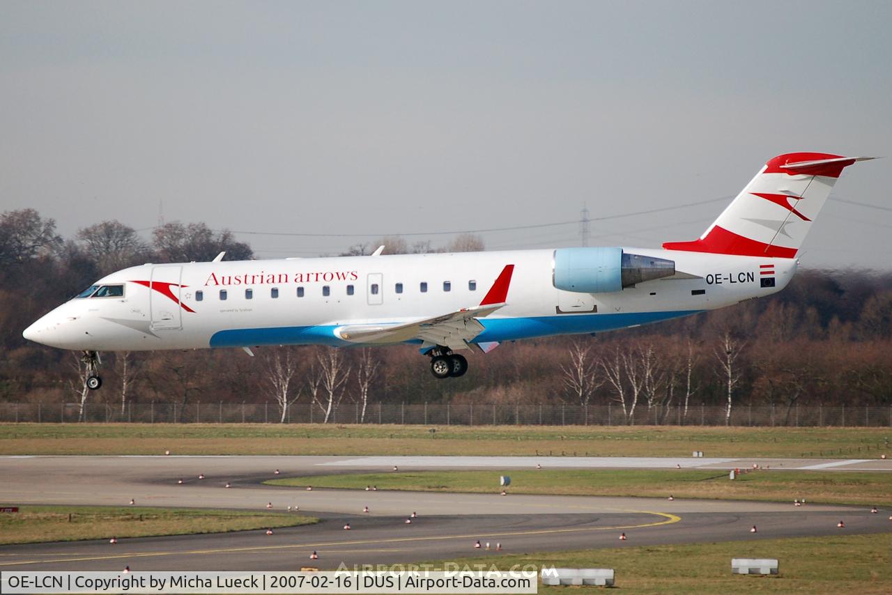 OE-LCN, 2000 Canadair CRJ-200LR (CL-600-2B19) C/N 7365, Seconds before touch-down