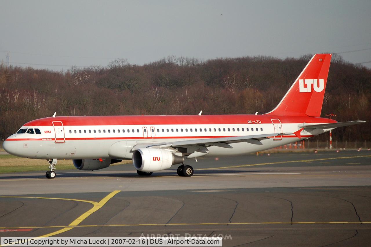 OE-LTU, 2001 Airbus A320-214 C/N 1504, Ready for take-off