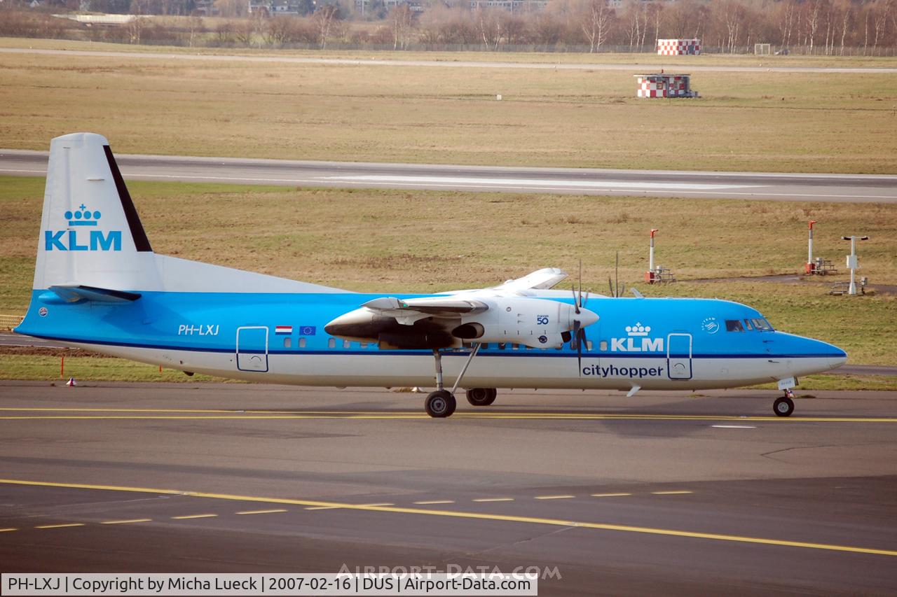 PH-LXJ, 1992 Fokker 50 C/N 20270, Turning onto the runway for take-off