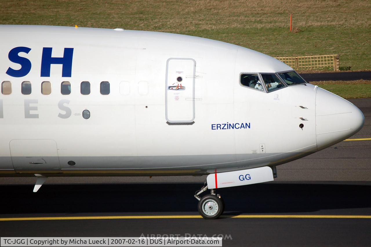TC-JGG, 2005 Boeing 737-8F2 C/N 34405, Nose